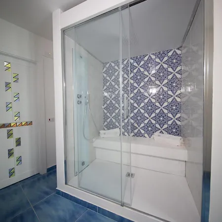 Luxury Seaview With Jacuzzi, Sauna & Gym In Amalfi Coast - Dorotea Villa Minori